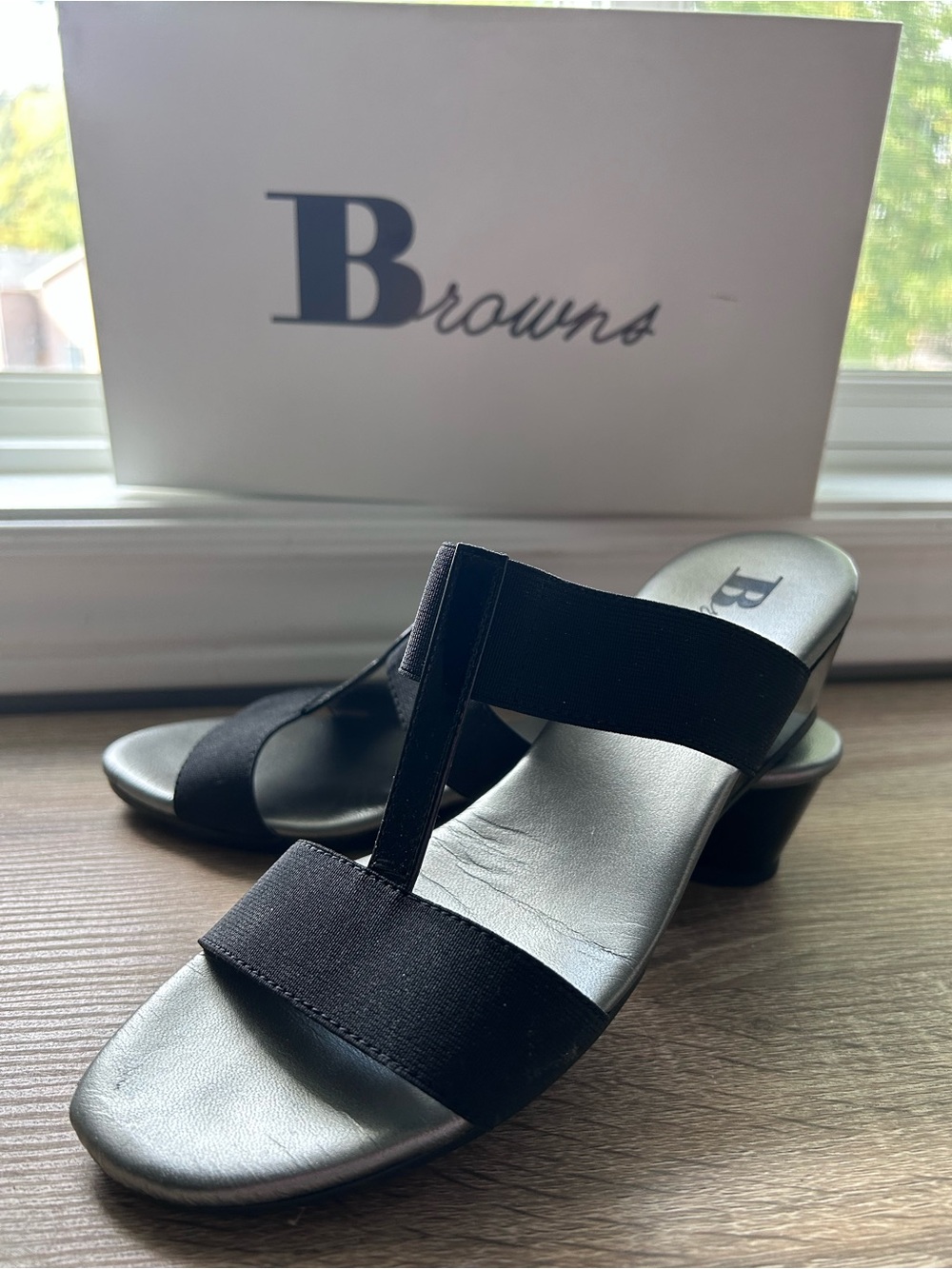Women’s Black Elastic Strap Slide Sandals